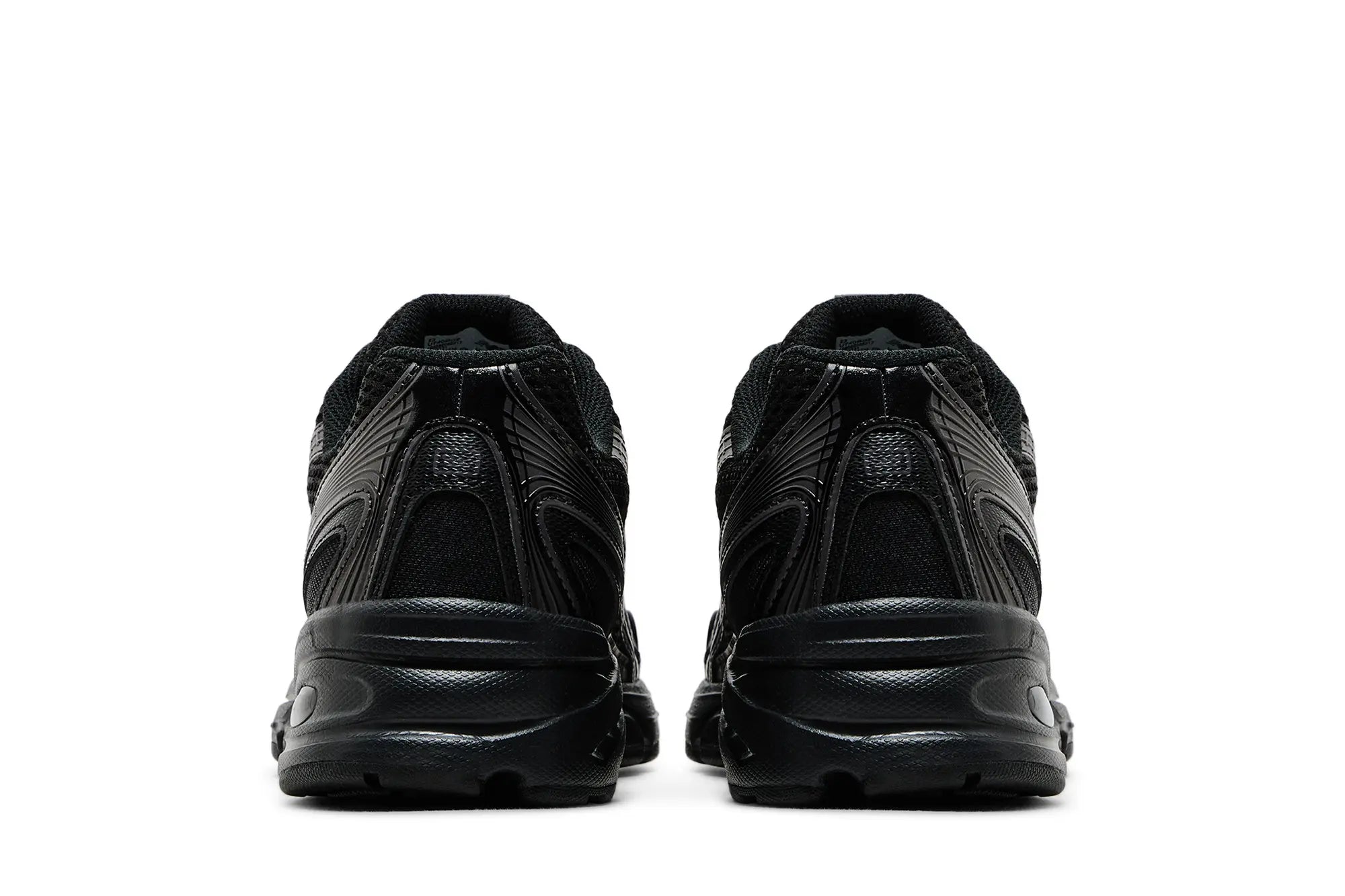 New Balance 740 'Triple Black'