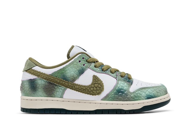 Nike Dunk Low SB x Alexis Sablone 'Chameleon'